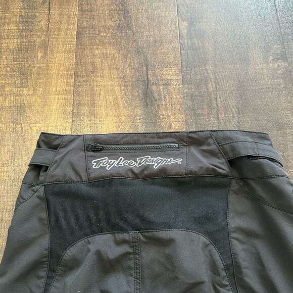 Troy Lee Designs Black Women Cycling / Biking Skyline Short Size Small - Picture 10 of 12